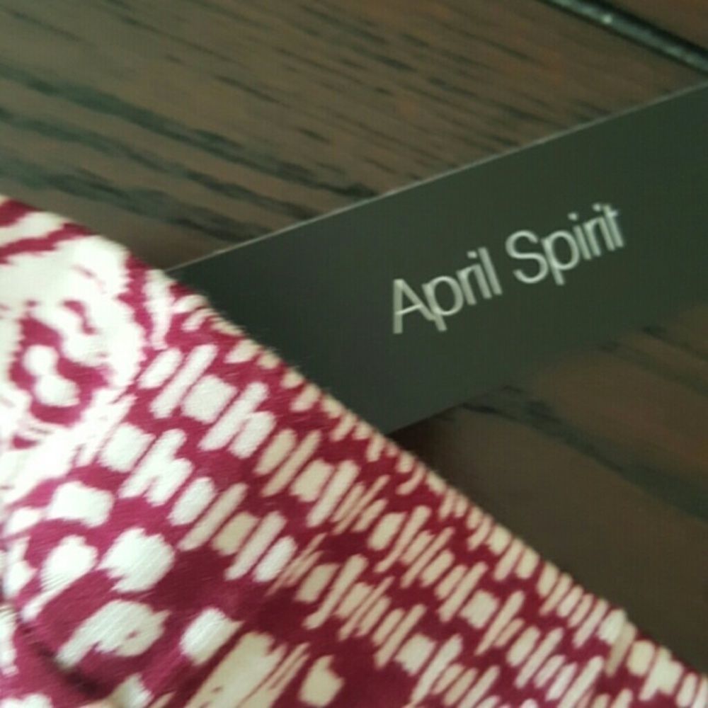 April Spirit Ruffle Shorts - Picture 4 of 4